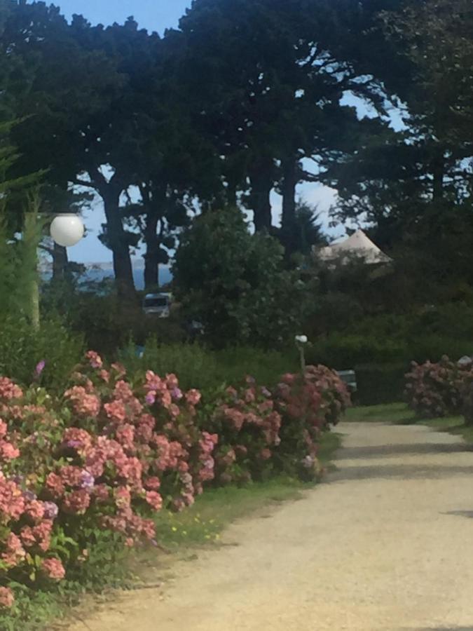 Les Hortensias Grande Tente Familiale Deux Chambres Et Sejour Vue Mer Sur Camping Nature Плестен-ле-Грев Экстерьер фото